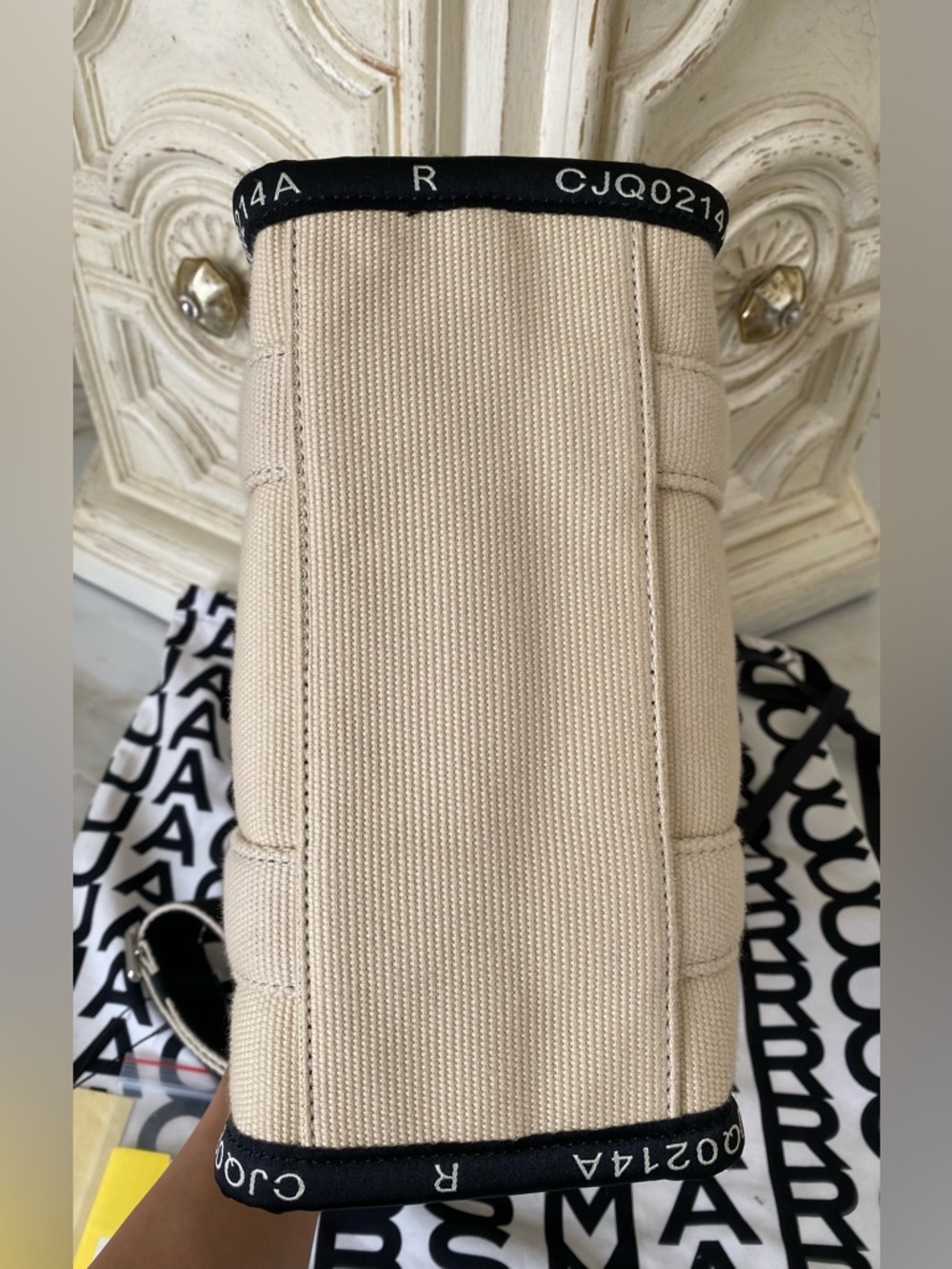 NWOT Marc Jacobs THE JACQUARD SMALL TOTE BAG Warm Sand and Black (10”Lx 5”Dx8”H) - Picture 11 of 17
